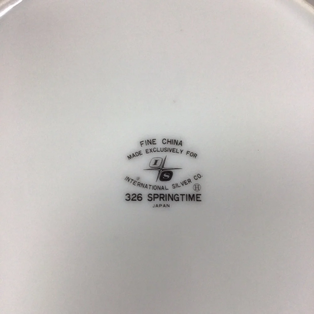 International Silver Company 326 Springtime Dinner Plates - Set of 2